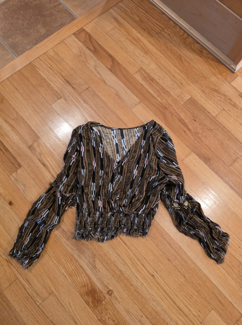 Z&L Europe Boho Cropped Blouse